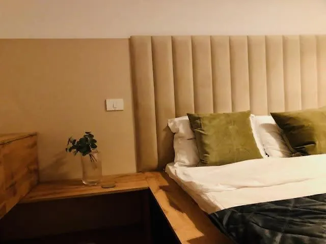 Joy City Vivalia 7b-13 *