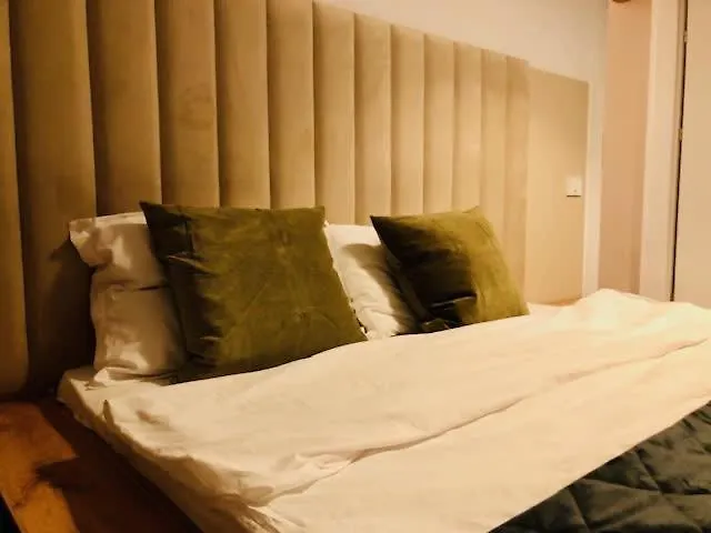 Joy City Vivalia 7b-13 *